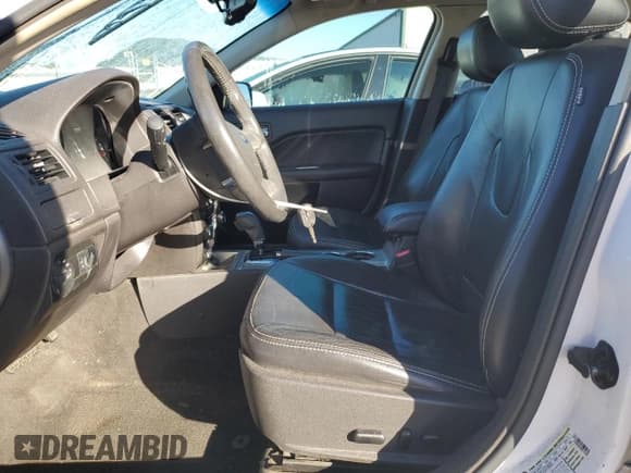 ✅ 2011 Ford Fusion SPORT • VIN: 3FAHP0KC4BR219395 • Lot: 87084665. Wystawiony na Copart z przebiegiem 77 072 mil. Bezpłatny archiwum sprzedaży aukcyjnych z USA i szczegółowy raport historii pojazdu na DreamBid. Zdjęcie 7.