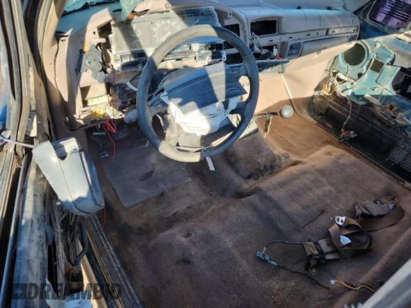 ✅ 1995 Ford F-150 • VIN: 1FTDF15Y1SNB66926 • Lot: 87279855. Wystawiony na Copart z przebiegiem Nie podano. Bezpłatny archiwum sprzedaży aukcyjnych z USA i szczegółowy raport historii pojazdu na DreamBid. Zdjęcie 8.