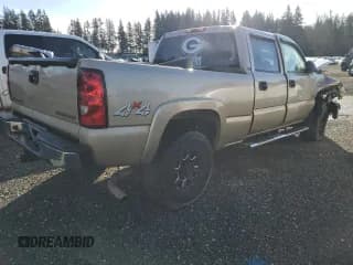 ✅ 2004 Chevrolet Silverado 2500 LS • VIN: 1GCGK23U44F198541 • Lot: 88244745. Wystawiony na Copart z przebiegiem Nie podano. Bezpłatny archiwum sprzedaży aukcyjnych z USA i szczegółowy raport historii pojazdu na DreamBid. Zdjęcie 3.