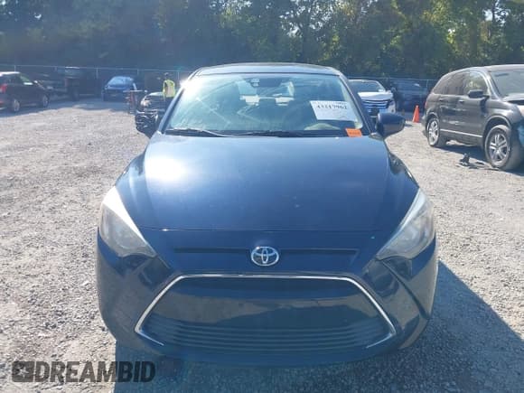 ✅ 2017 Toyota Yaris • VIN: 3MYDLBYV6HY163260 • Lot: 43217962. Listed on IAAI with 120,191 mi. Free auction sales archive from the USA and detailed vehicle history report at DreamBid. Image 13.