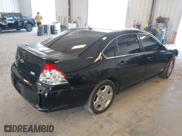✅ 2006 Chevrolet Impala SS • VIN: 2G1WD58CX69296663 • Лот: 42804944. Опубликован ранее на IAAI с пробегом 193 944 миль. Бесплатный доступ к архиву аукционных продаж из США и подробный отчёт об истории автомобиля на DreamBid. Изображение 4.