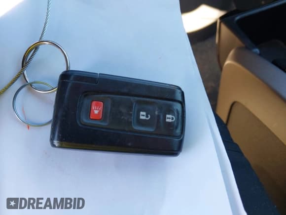 ✅ 2005 Toyota Prius • VIN: JTDKB20U353036014 • Lot: 43736103. Listed on IAAI with 122,145 mi. Free auction sales archive from the USA and detailed vehicle history report at DreamBid. Image 11.