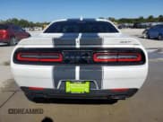 ✅ 2015 Dodge Challenger SRT 392 • VIN: 2C3CDZDJ0FH500323 • Lot: 85350155. Wystawiony na Copart z przebiegiem 123 034 mil. Bezpłatny archiwum sprzedaży aukcyjnych z USA i szczegółowy raport historii pojazdu na DreamBid. Zdjęcie 6.