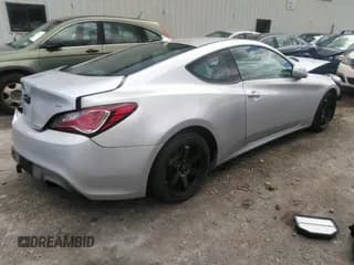 ✅ 2015 Hyundai Genesis Coupe 3.8L Base • VIN: KMHHU6KJ2FU123277 • Lot: 34491243. Wystawiony na IAAI z przebiegiem 84 977 mil. Bezpłatny archiwum sprzedaży aukcyjnych z USA i szczegółowy raport historii pojazdu na DreamBid. Zdjęcie 4.