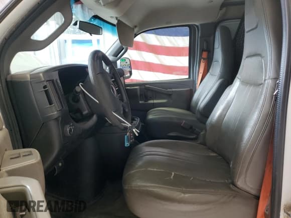 ✅ 2017 GMC Savana • VIN: 1GTZ7GFF6H1195759 • Lot: 91379985. Listed on Copart with 192,598 mi. Free auction sales archive from the USA and detailed vehicle history report at DreamBid. Image 7.