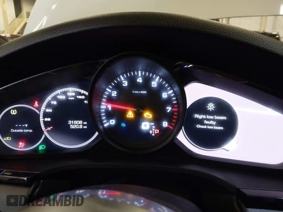 ✅ 2021 Porsche Cayenne • VIN: WP1AA2AY2MDA02282 • Lot: 41960123. Listed on IAAI with 31,608 mi. Free auction sales archive from the USA and detailed vehicle history report at DreamBid. Image 7.