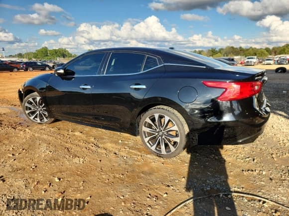 ✅ 2017 Nissan Maxima SV • VIN: 1N4AA6AP8HC435266 • Лот: 84246525. Опубликован ранее на Copart с пробегом 151 022 миль. Бесплатный доступ к архиву аукционных продаж из США и подробный отчёт об истории автомобиля на DreamBid. Изображение 2.