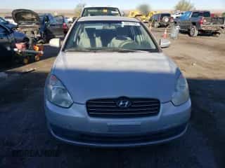 2011 Hyundai Accent GLS z VIN KMHCN4AC2BU536969, wystawiony jako Copart lot #76917784 z przebiegiem 77 868 mil mil oraz Szkoda całkowita • Salvage title. Historia ofert i sprzedaży dostępna na DreamBid. Obrazek 5.