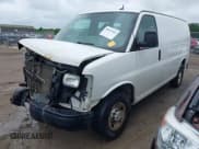 ✅ 2015 Chevrolet Express Cargo • VIN: 1GCWGFCF8F1259699 • Lot: 43047426. Wystawiony na IAAI z przebiegiem 354 630 mil. Bezpłatny archiwum sprzedaży aukcyjnych z USA i szczegółowy raport historii pojazdu na DreamBid. Zdjęcie 18.
