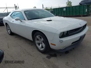 ✅ 2009 Dodge Challenger SE • VIN: 2B3LJ44V39H577140 • Lot: 42279922. Wystawiony na IAAI z przebiegiem 119 121 mil. Bezpłatny archiwum sprzedaży aukcyjnych z USA i szczegółowy raport historii pojazdu na DreamBid. Zdjęcie 1.