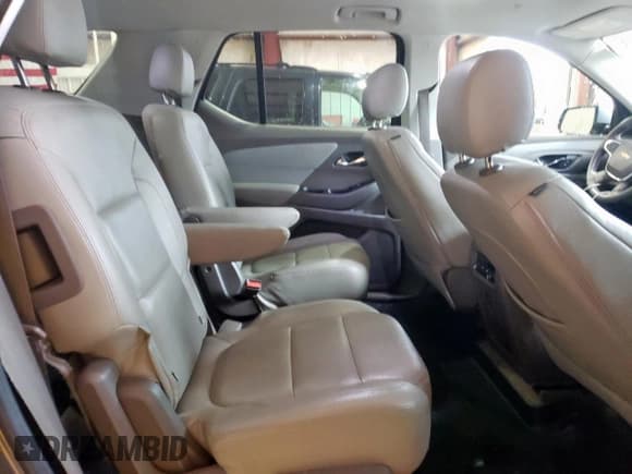 ✅ 2019 Chevrolet Traverse LT Cloth • VIN: 1GNERGKW3KJ317023 • Lot: 90092795. Wystawiony na Copart z przebiegiem 82 820 mil. Bezpłatny archiwum sprzedaży aukcyjnych z USA i szczegółowy raport historii pojazdu na DreamBid. Zdjęcie 11.