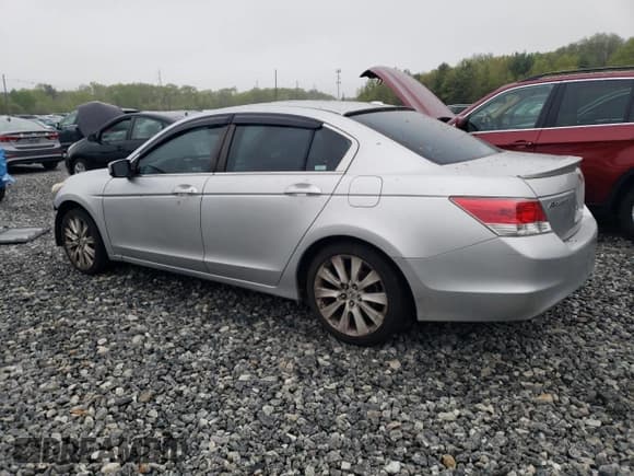 ✅ 2008 Honda Accord EX-L • VIN: 1HGCP26808A073538 • Lot: 56456245. Wystawiony na Copart z przebiegiem 192 489 mil. Bezpłatny archiwum sprzedaży aukcyjnych z USA i szczegółowy raport historii pojazdu na DreamBid. Zdjęcie 2.