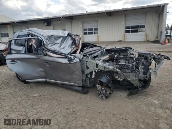 ✅ 2020 Mitsubishi Outlander SE • VIN: JA4AD3A37LZ003989 • Lot: 53855815. Wystawiony na Copart z przebiegiem Nie podano. Bezpłatny archiwum sprzedaży aukcyjnych z USA i szczegółowy raport historii pojazdu na DreamBid. Zdjęcie 4.