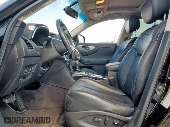 ✅ 2016 Infiniti QX70 • VIN: JN8CS1MU0GM671024 • Лот: 82002975. Опубликован ранее на Copart с пробегом 105 887 миль. Бесплатный доступ к архиву аукционных продаж из США и подробный отчёт об истории автомобиля на DreamBid. Изображение 7.