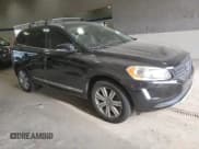 ✅ 2016 Volvo XC60 T6 Drive-E • VIN: YV449MDK9G2834368 • Lot: 82557784. Listed on Copart with 102,313 mi. Free auction sales archive from the USA and detailed vehicle history report at DreamBid. Image 4.