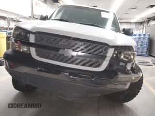 2003 Chevrolet Silverado 1500HD LS с VIN 1GCGC13U73F238066, выставлен на аукционе IAAI как лот 43171458 с пробегом 137 414 миль миль и . История ставок и продаж доступна на DreamBid. Изображение 6.