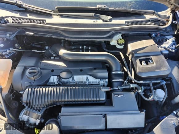 ✅ 2014 Ford Fiesta SE • VIN: 3FADP4EJ6EM117291 • Lot: 43755463. Wystawiony na IAAI z przebiegiem 95 374 mil. Bezpłatny archiwum sprzedaży aukcyjnych z USA i szczegółowy raport historii pojazdu na DreamBid. Zdjęcie 10.