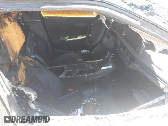 ✅ 2022 Kia EV6 Wind • VIN: KNDC34LA9N5068372 • Lot: 43145108. Listed on IAAI with Not provided. Free auction sales archive from the USA and detailed vehicle history report at DreamBid. Image 5.