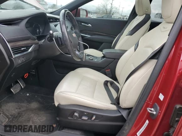 ✅ 2019 Cadillac XT4 FWD Sport • VIN: 1GYFZER46KF154063 • Lot: 49895895. Listed on Copart with 51,725 mi. Free auction sales archive from the USA and detailed vehicle history report at DreamBid. Image 7.