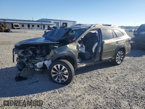 ✅ 2025 Subaru Outback Touring XT • VIN: 4S4BTGPD5S3325371 • Lot: 82623315. Listed on Copart with 1,028 mi. Free auction sales archive from the USA and detailed vehicle history report at DreamBid. Image 1.
