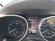 ✅ 2017 Hyundai Santa Fe Ultimate • VIN: 5XYZWDLA0HG425886 • Лот: 66363083. Опубликован ранее на Copart с пробегом 99 009 миль. Бесплатный доступ к архиву аукционных продаж из США и подробный отчёт об истории автомобиля на DreamBid. Изображение 9.