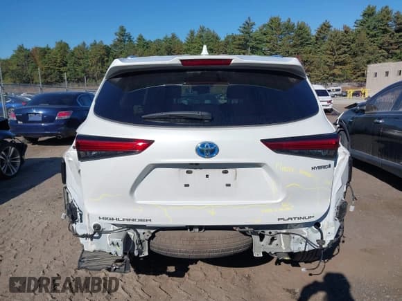 ✅ 2023 Toyota Highlander Hybrid Platinum • VIN: 5TDEBRCH1PS126090 • Лот: 43327364. Опубликован ранее на IAAI с пробегом 30 220 миль. Бесплатный доступ к архиву аукционных продаж из США и подробный отчёт об истории автомобиля на DreamBid. Изображение 16.