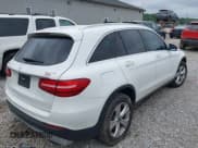 ✅ 2018 Mercedes-Benz GLC 300 • VIN: WDC0G4KB4JV076465 • Lot: 42747017. Wystawiony na IAAI z przebiegiem 103 728 mil. Bezpłatny archiwum sprzedaży aukcyjnych z USA i szczegółowy raport historii pojazdu na DreamBid. Zdjęcie 4.