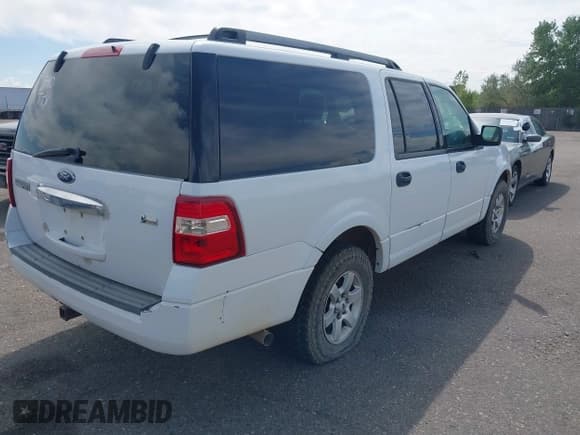 ✅ 2009 Ford Expedition Max SSV • VIN: 1FMFK165X9EA96941 • Lot: 43230290. Wystawiony na IAAI z przebiegiem 88 767 mil. Bezpłatny archiwum sprzedaży aukcyjnych z USA i szczegółowy raport historii pojazdu na DreamBid. Zdjęcie 4.