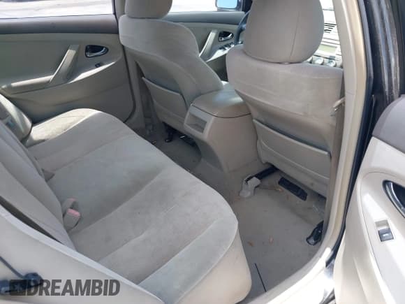 ✅ 2011 Toyota Camry LE • VIN: 4T1BF3EK5BU669701 • Лот: 42869490. Опубликован ранее на IAAI с пробегом 232 984 миль. Бесплатный доступ к архиву аукционных продаж из США и подробный отчёт об истории автомобиля на DreamBid. Изображение 8.