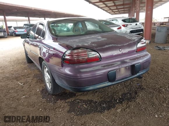 ✅ 1997 Pontiac Grand Prix • VIN: 1G2WJ52M3VF275181 • Lot: 42380049. Wystawiony na IAAI z przebiegiem 112 371 mil. Bezpłatny archiwum sprzedaży aukcyjnych z USA i szczegółowy raport historii pojazdu na DreamBid. Zdjęcie 3.