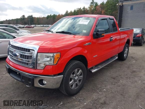 ✅ 2014 Ford F-150 XLT • VIN: 1FTFX1ET7EKF67137 • Lot: 43622562. Wystawiony na IAAI z przebiegiem 81 707 mil. Bezpłatny archiwum sprzedaży aukcyjnych z USA i szczegółowy raport historii pojazdu na DreamBid. Zdjęcie 17.