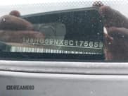 ✅ 2008 Jeep Commander Limited • VIN: 1J8HG58NX8C175659 • Lot: 43077922. Listed on IAAI with 194,601 mi. Free auction sales archive from the USA and detailed vehicle history report at DreamBid. Image 9.