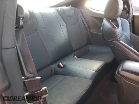 ✅ 2016 Hyundai Genesis Coupe R-Spec • VIN: KMHHU6KJ3GU135603 • Lot: 50661725. Wystawiony na Copart z przebiegiem 56 683 mil. Bezpłatny archiwum sprzedaży aukcyjnych z USA i szczegółowy raport historii pojazdu na DreamBid. Zdjęcie 10.