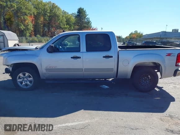 ✅ 2011 GMC Sierra 1500 SLE • VIN: 3GTP2VE37BG396628 • Lot: 43469035. Listed on IAAI with 181,324 mi. Free auction sales archive from the USA and detailed vehicle history report at DreamBid. Image 15.
