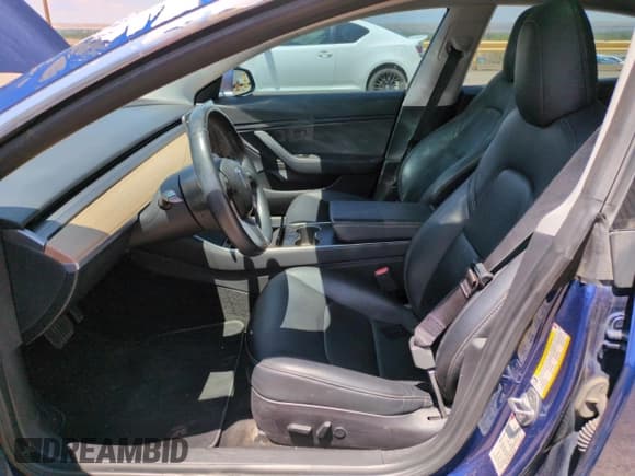 ✅ 2018 Tesla Model 3 Long Range Battery • VIN: 5YJ3E1EBXJF146469 • Lot: 60101515. Wystawiony na Copart z przebiegiem 131 507 mil. Bezpłatny archiwum sprzedaży aukcyjnych z USA i szczegółowy raport historii pojazdu na DreamBid. Zdjęcie 7.