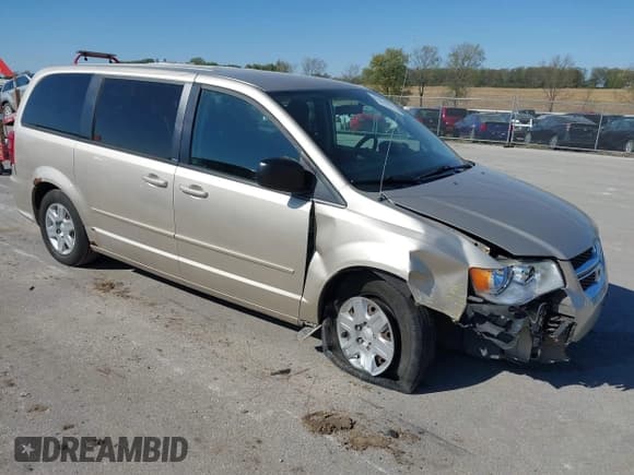 ✅ 2013 Dodge Grand Caravan SE • VIN: 2C4RDGBG3DR613398 • Lot: 43418804. Wystawiony na IAAI z przebiegiem 179 183 mil. Bezpłatny archiwum sprzedaży aukcyjnych z USA i szczegółowy raport historii pojazdu na DreamBid. Zdjęcie 1.