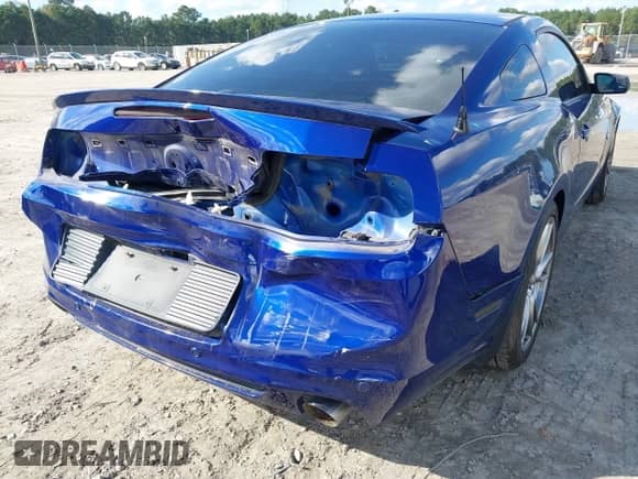 2014 Ford Mustang GT с VIN 1ZVBP8CF5E5318562, выставлен на аукционе IAAI как лот 43458560 с пробегом 96 858 миль миль и . История ставок и продаж доступна на DreamBid. Изображение 6.