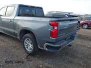 ✅ 2019 Chevrolet Silverado 1500 LT • VIN: 1GCUYDED3KZ221412 • Lot: 40814033. Wystawiony na IAAI z przebiegiem 150 547 mil. Bezpłatny archiwum sprzedaży aukcyjnych z USA i szczegółowy raport historii pojazdu na DreamBid. Zdjęcie 3.