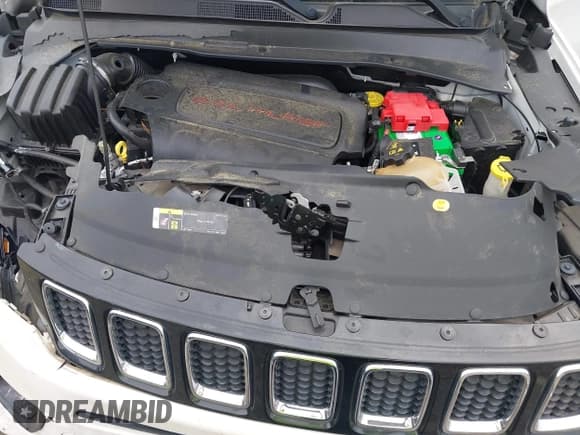 ✅ 2020 Jeep Compass Latitude • VIN: 3C4NJCBB8LT176871 • Lot: 43410483. Listed on IAAI with 32,784 mi. Free auction sales archive from the USA and detailed vehicle history report at DreamBid. Image 10.