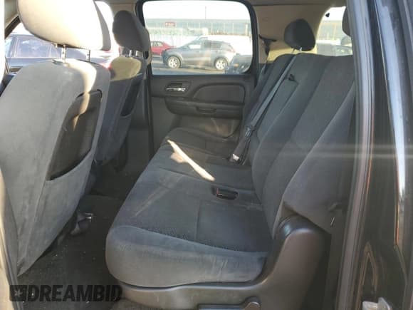 ✅ 2007 Chevrolet Suburban LS • VIN: 1GNFC16J77R353128 • Lot: 78445354. Wystawiony na Copart z przebiegiem 240 597 mil. Bezpłatny archiwum sprzedaży aukcyjnych z USA i szczegółowy raport historii pojazdu na DreamBid. Zdjęcie 11.