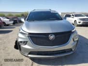 ✅ 2023 Buick Enclave Essence • VIN: 5GAEVAKW2PJ228909 • Лот: 64673995. Опубликован ранее на Copart с пробегом 21 072 миль. Бесплатный доступ к архиву аукционных продаж из США и подробный отчёт об истории автомобиля на DreamBid. Изображение 5.