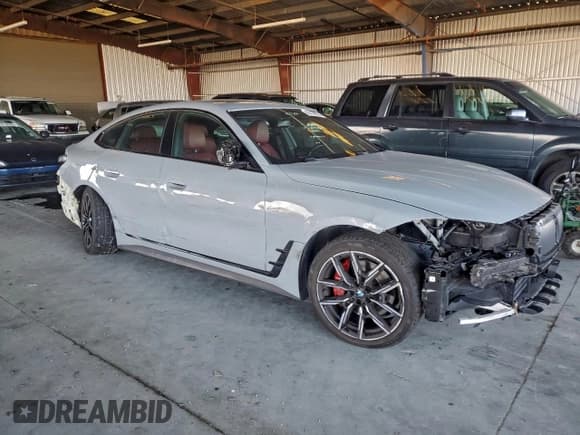 ✅ 2022 BMW 4 Series M440i xDrive • VIN: WBA13AW08NFN12275 • Lot: 95774855. Listed on Copart with 29,572 mi. Free auction sales archive from the USA and detailed vehicle history report at DreamBid. Image 4.