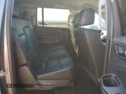 ✅ 2019 Chevrolet Suburban LT • VIN: 1GNSCHKC9KR174984 • Lot: 76138454. Wystawiony na Copart z przebiegiem 92 507 mil. Bezpłatny archiwum sprzedaży aukcyjnych z USA i szczegółowy raport historii pojazdu na DreamBid. Zdjęcie 11.