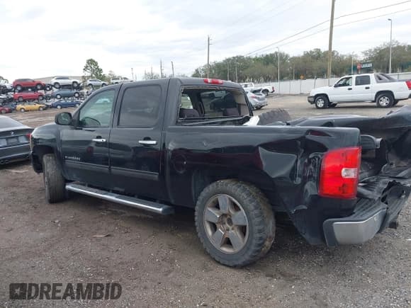 ✅ 2010 Chevrolet Silverado 1500 LTZ • VIN: 3GCRCTE06AG151866 • Lot: 41655228. Listed on IAAI with 354,538 mi. Free auction sales archive from the USA and detailed vehicle history report at DreamBid. Image 14.