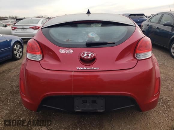 ✅ 2013 Hyundai Veloster w/Gray Int • VIN: KMHTC6AD8DU170321 • Lot: 80572654. Wystawiony na Copart z przebiegiem 154 880 mil. Bezpłatny archiwum sprzedaży aukcyjnych z USA i szczegółowy raport historii pojazdu na DreamBid. Zdjęcie 6.