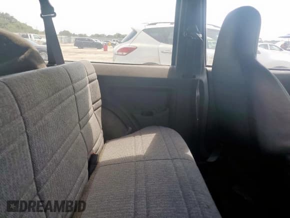 ✅ 2001 Jeep Cherokee • VIN: 1J4FT47S81L600615 • Лот: 60460715. Опубликован ранее на Copart с пробегом 178 528 миль. Бесплатный доступ к архиву аукционных продаж из США и подробный отчёт об истории автомобиля на DreamBid. Изображение 11.