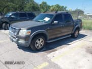 ✅ 2007 Ford Explorer Sport Trac XLT • VIN: 1FMEU31897UA11478 • Lot: 43023272. Wystawiony na IAAI z przebiegiem 199 496 mil. Bezpłatny archiwum sprzedaży aukcyjnych z USA i szczegółowy raport historii pojazdu na DreamBid. Zdjęcie 2.