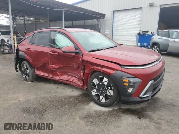 2024 Hyundai Kona SEL with VIN KM8HB3AB2RU174104, listed as a Copart auction lot 43334825 with 8,870 mi miles and Non repairable. Bid and sale history available at DreamBid. Image 4.