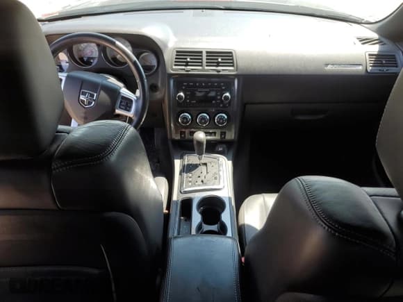 ✅ 2012 Dodge Challenger SXT • VIN: 2C3CDYAG7CH29365X • Lot: 66184534. Wystawiony na Copart z przebiegiem Nie podano. Bezpłatny archiwum sprzedaży aukcyjnych z USA i szczegółowy raport historii pojazdu na DreamBid. Zdjęcie 8.