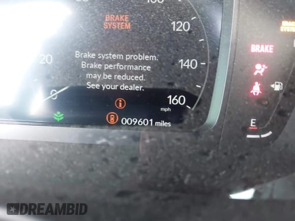 ✅ 2024 Honda Civic Sport Touring • VIN: 19XFL1G80RE001267 • Lot: 42986723. Wystawiony na IAAI z przebiegiem 9 601 mil. Bezpłatny archiwum sprzedaży aukcyjnych z USA i szczegółowy raport historii pojazdu na DreamBid. Zdjęcie 7.